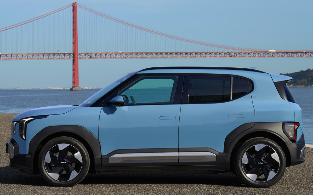 Laterale della KIA EV2